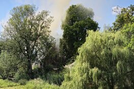 Uitslaande brand in buurtboerderij Spaarndammerdijk