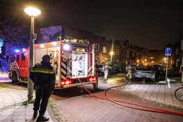 Auto loopt veel schade op na brand in Amsterdam-Zuid