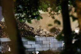 Brand bij afvalbedrijf aan Vlothavenweg