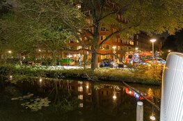 Grootse brandweer-inzet voor te water geraakt autootje