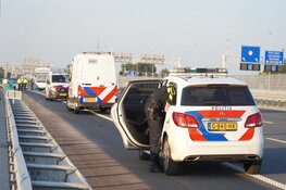 Auto op de kop vlak na Coentunnel