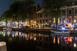Hulpdiensten maken zoekslag naar persoon in water Herengracht, niemand aangetroffen
