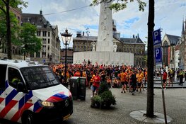 Politie heeft handenvol aan Poolse voetbalsupporters