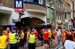 Politie heeft handenvol aan Poolse voetbalsupporters