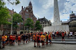 Politie heeft handenvol aan Poolse voetbalsupporters