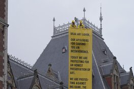 Doorgang Rijksmuseum geblokkeerd door Extinction Rebellion
