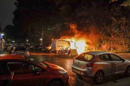 Bestelbus uitgebrand in Amsterdam-West