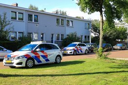 Oudere vrouw in haar woning overvallen door 2 mannen