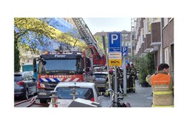 Brand op dak in Amsterdam Oud-Zuid
