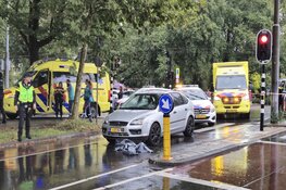 Ernstige aanrijding op Naussaukade in Amsterdam