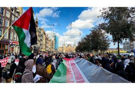 Mobiele Eenheid in aftie bij Pro-Palestinademonstratie in Amsterdam