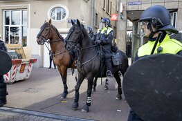Mobiele Eenheid in aftie bij Pro-Palestinademonstratie in Amsterdam