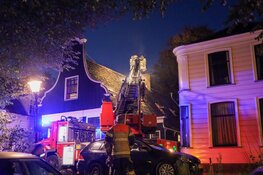 Schoorsteenbrand Nieuwendammerdijk in Amsterdam-Noord