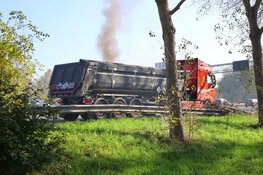 Ring A10-Oost dicht vanwege vrachtwagenbrand