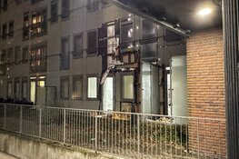 Explosie met brand aan de Elckerlijcstraat in Amsterdam