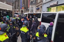 Ruim 50 arrestaties bij demonstratie op de Dam