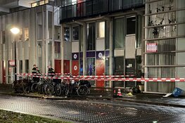 Man gewond bij schietpartij A'dam Zuidoost, politie zoekt verdachte