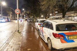 Politie groots uitgerukt na vechtpartij asielzoekers Amsterdam
