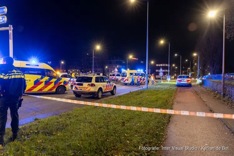 Politie onderzoekt ernstig ongeluk op Piet Heinkade