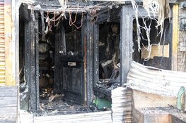 Schade goed zichtbaar bij daglicht na explosie cafe Amsterdam