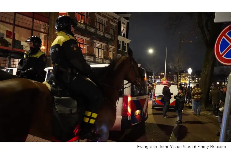 Tegen demonstranten weggestuurd in Amsterdam