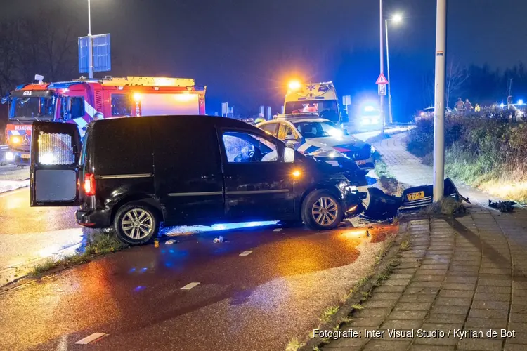 Politieachtervolging eindigt in ongeluk op Australiëhavenweg