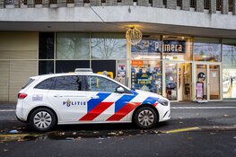 Twee verdachten op de vlucht na overval op Primera aan de Kasperdreef in Amsterdam