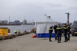 Lichaam gevonden in water Johan van Hasseltkanaal in Amsterdam
