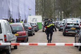 Dode man aangetroffen in gang van pand Amsterdam Osdorp