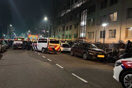 Gewonde bij aanrijding Borneolaan in Amsterdam