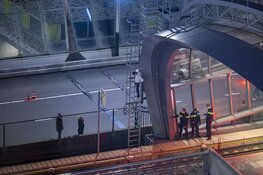 Verdachte verschanst zich op dak van metrostation Amsterdam Noord