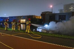 Brand op plezierboot aan Weesperzijde
