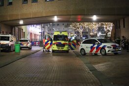 Steekincident op Bijlmerplein in Amsterdam-Zuidoost