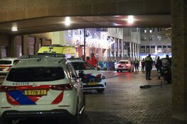 Steekincident op Bijlmerplein in Amsterdam-Zuidoost