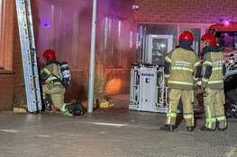 Smeulende brand in basisschool in Amsterdam