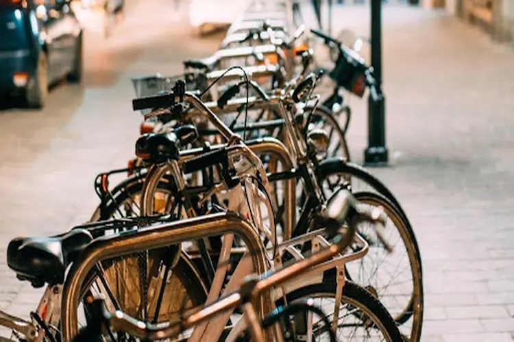 Fietsenstalling vs. fietsenberging: wat is de beste keuze voor jouw situatie?