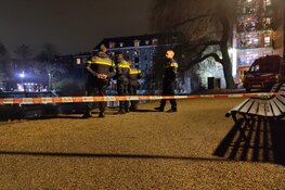 Zoektocht naar vluchtende man, mogelijk te water gesprongen bij Wittenburgkade