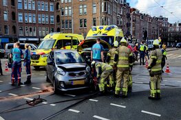 Ambulance betrokken bij aanrijding op Amstelveenseweg