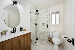 Hoe slimme badkamerspiegels met verlichting jouw ochtendroutine optimaliseren