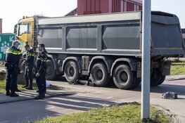 Fatbiker ernstig gewond na aanrijding met vrachtwagen in Amsterdam Westpoort