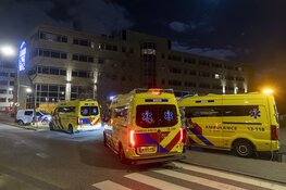 Melding van steekincident bij hotel aan Arlandastraat