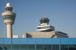 Wat is het beste vervoersmiddel om van Den Haag naar Schiphol te reizen?
