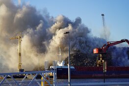 Brand op schroothoop Westelijk Havengebied
