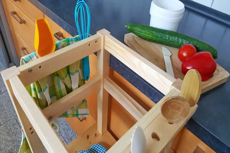 Montessori speelgoed en de leertoren van Jindl: zelfstandig leren ontdekken