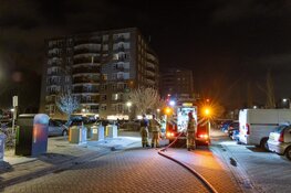 Twee voertuigen gaan in vlammen op bij nachtelijke autobrand in Diemen