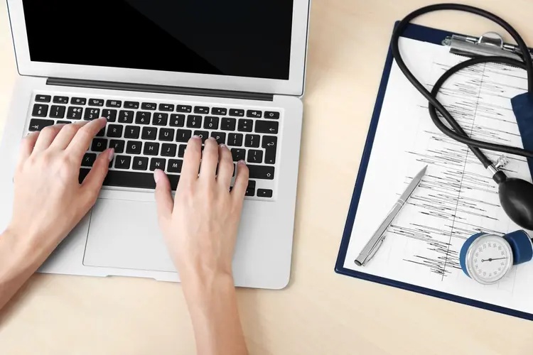Direct en snel onderzoek zonder doorverwijzing vind je bij Direct Clinics