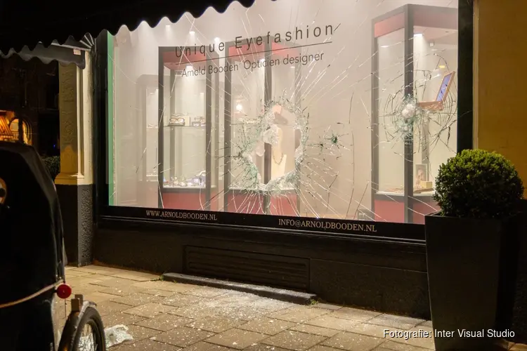Opnieuw verdachten aangehouden na inbraak brillenzaak Van Baerlestraat