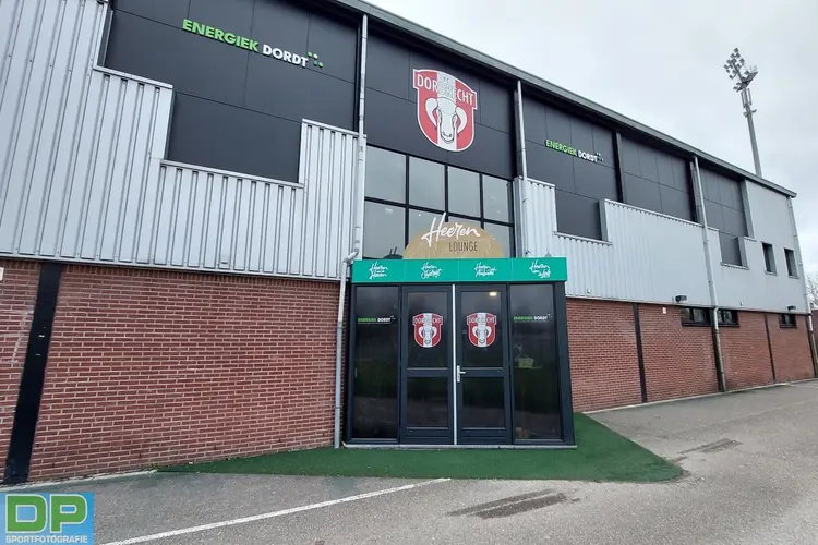 FC Dordrecht maatje te groot voor Jong Ajax