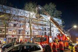 Gewonde bij uitslaande woningbrand in Amsterdam-Noord