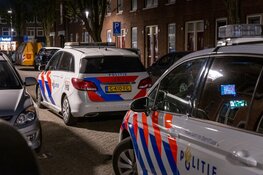 Kogelregen en handgranaat bij voordeuren in Amsterdam-Noord